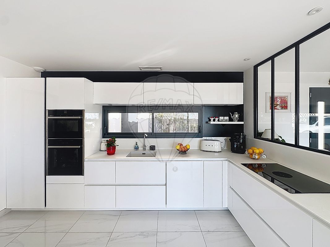 Maison à vendre, 6 pièces - Nîmes 30900