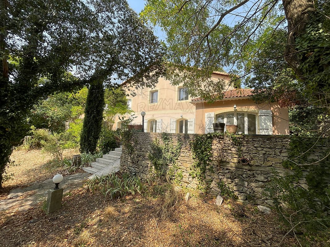 Maison à vendre, 6 pièces - Nîmes 30900