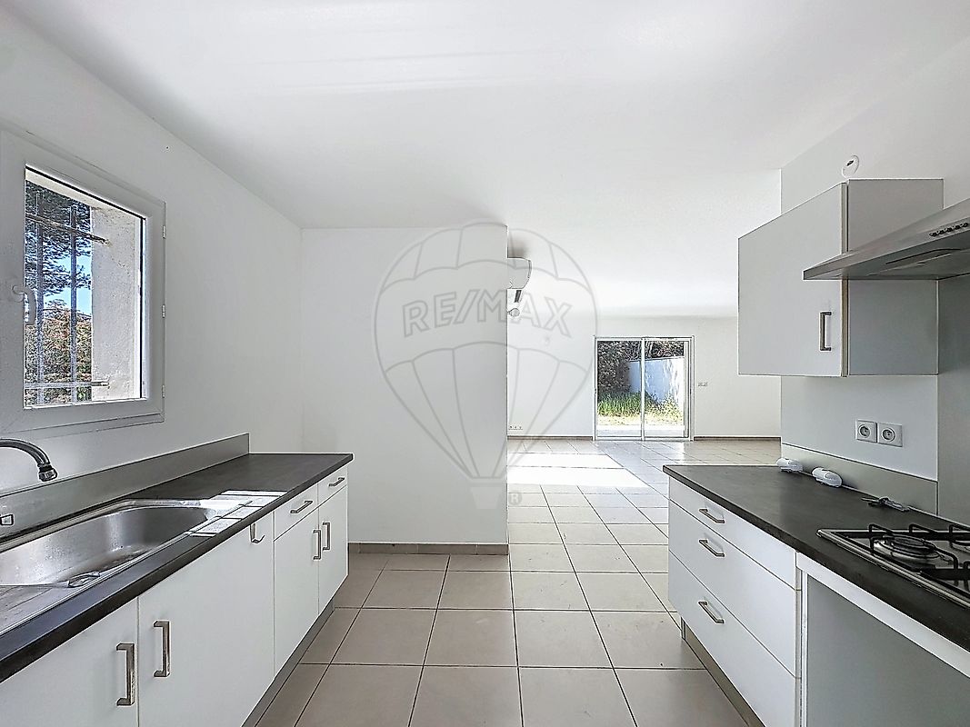 House for sale, 4 rooms - Nîmes 30900