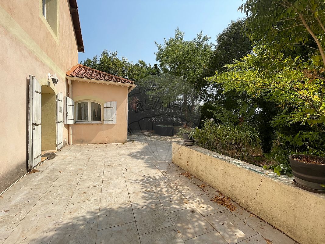 Immobilier pro à vendre - Nîmes 30900