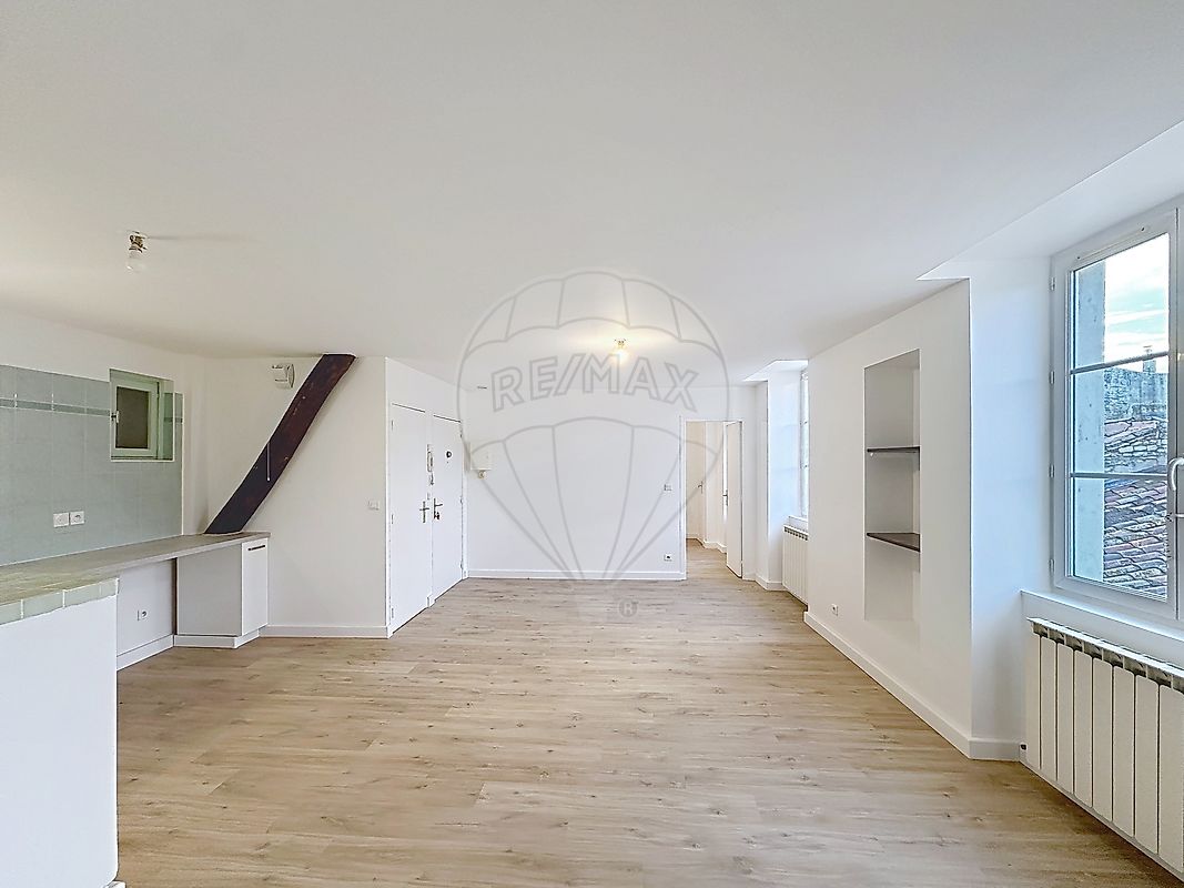 Appartement à vendre, 2 pièces - Nîmes 30000