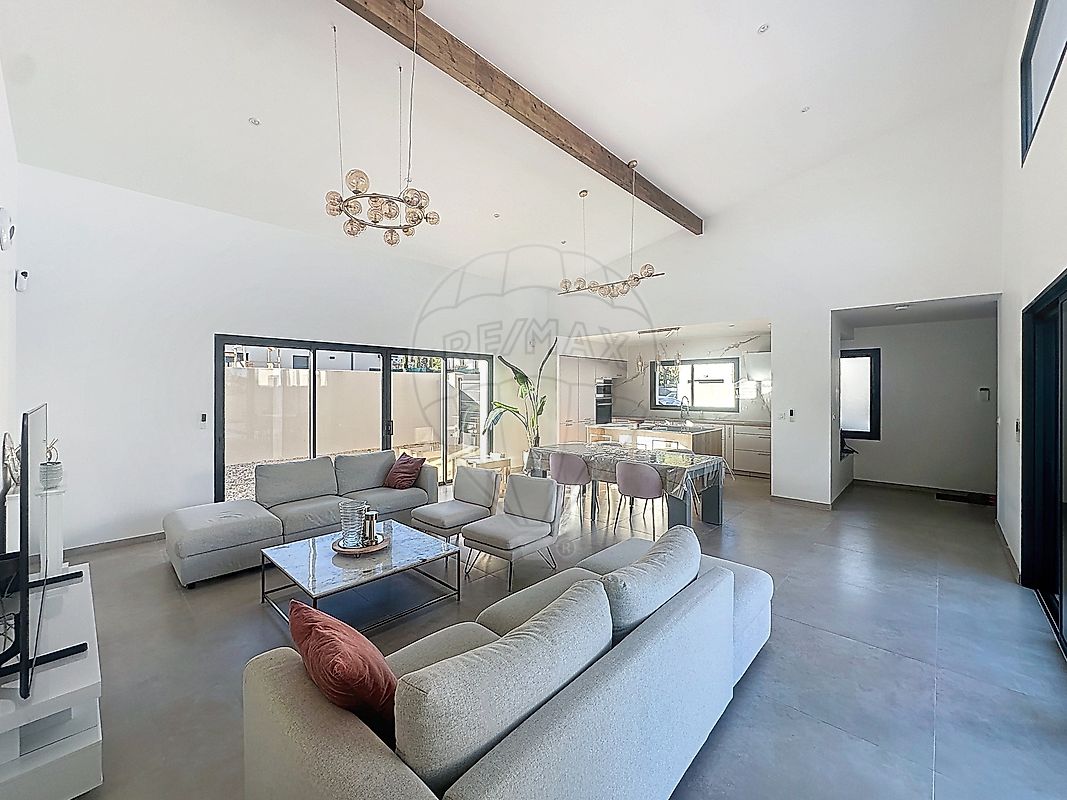 Maison à vendre, 7 pièces - Nîmes 30900