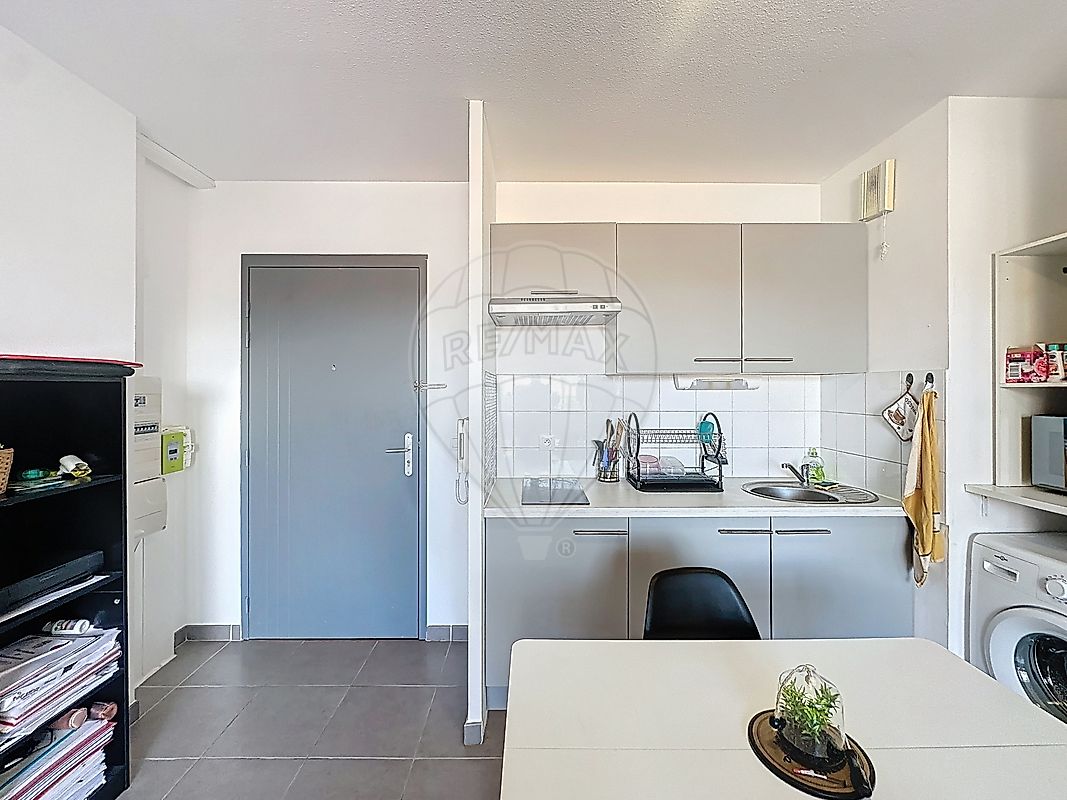Appartement à vendre, 2 pièces - Nîmes 30900