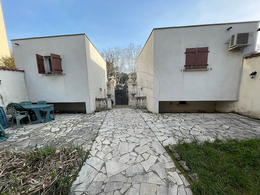 Immeuble à vendre - Nîmes 30000