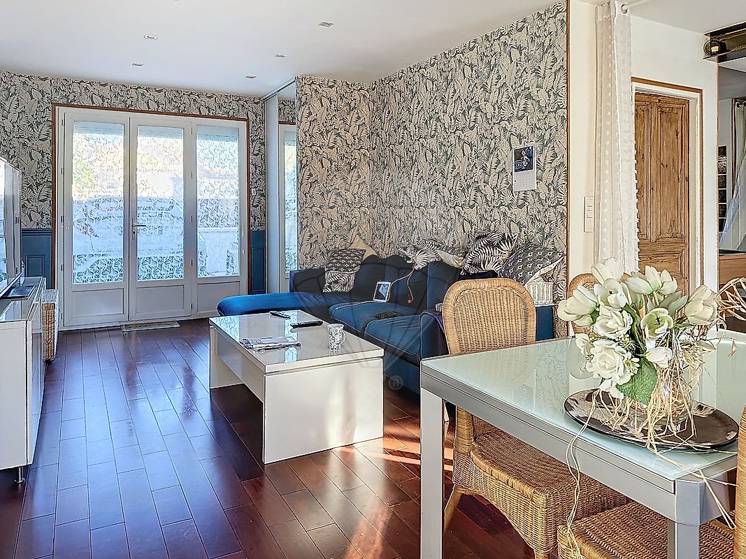 Maison à vendre, 7 pièces - Nîmes 30000