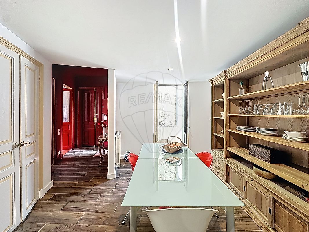 Appartement à vendre, 7 pièces - Nîmes 30900