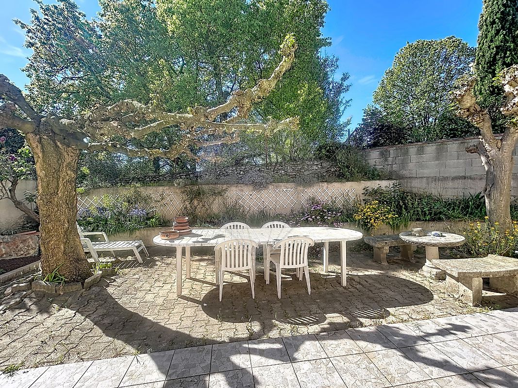 Maison à vendre, 5 pièces - Nîmes 30900