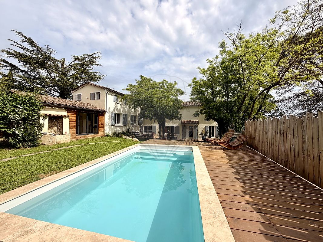 Maison à vendre, 9 pièces - Boisset-et-Gaujac 30140