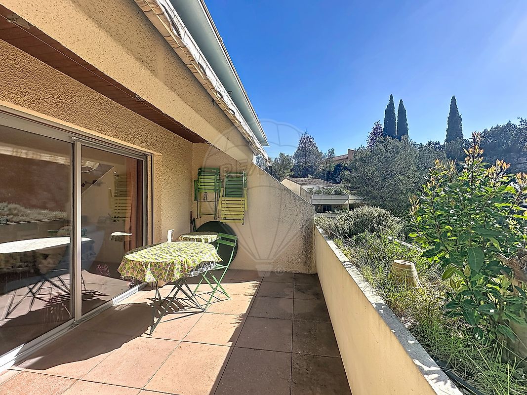 Appartement à vendre, 4 pièces - Nîmes 30000