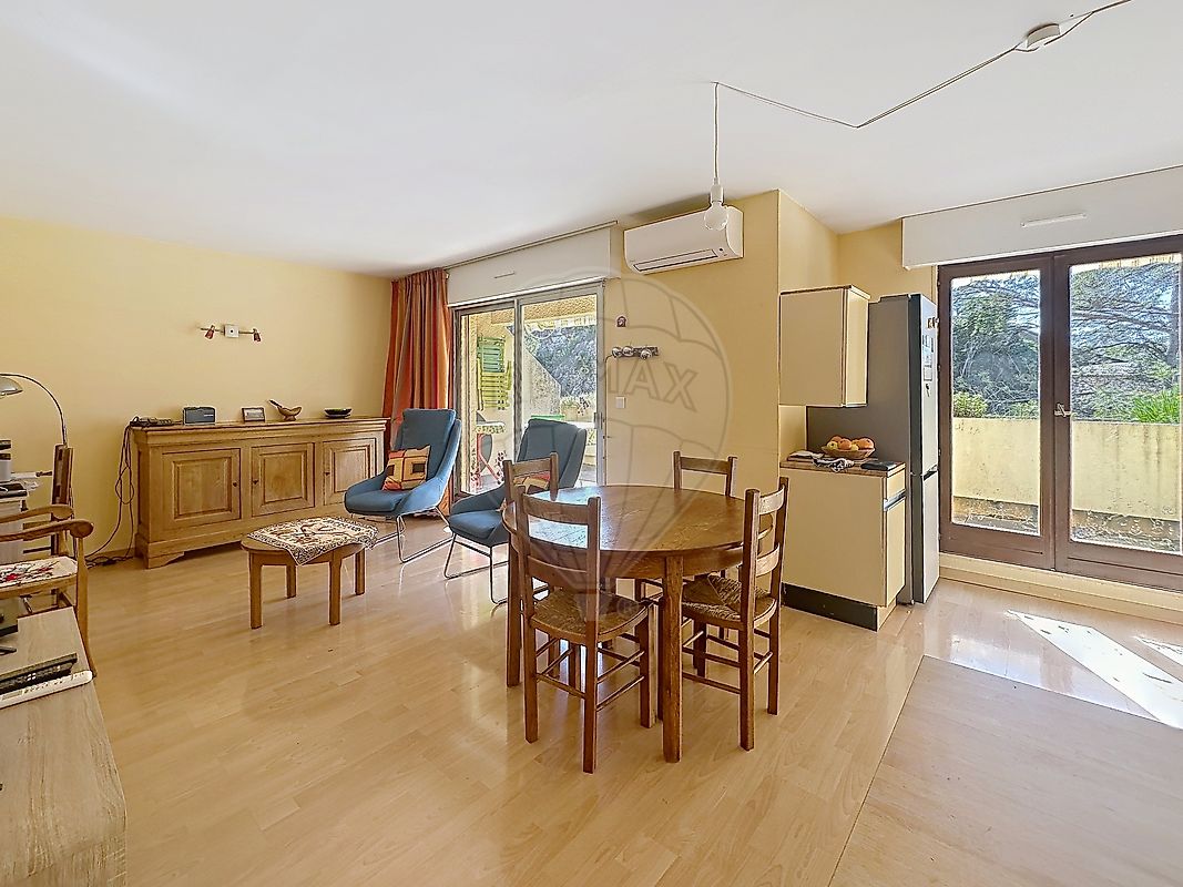 Appartement à vendre, 4 pièces - Nîmes 30000