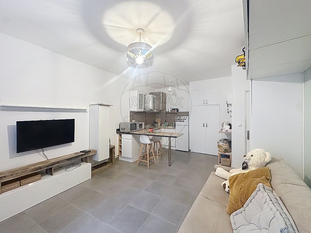 Appartement à louer, 1 pièce - Nîmes 30000