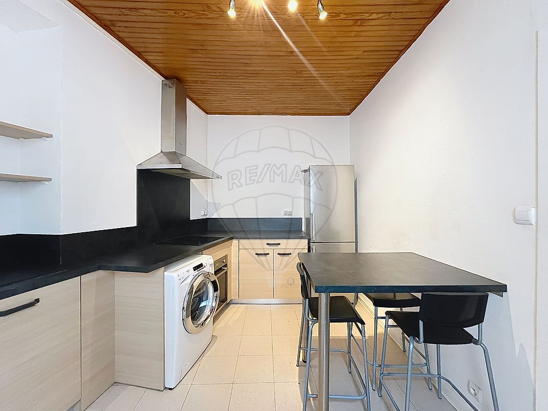 Appartement à louer, 1 pièce - Nîmes 30900