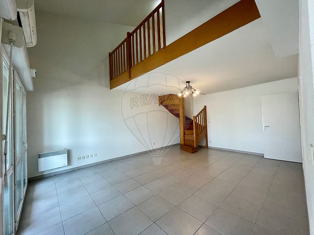 Appartement à vendre, 3 pièces - Nîmes 30000