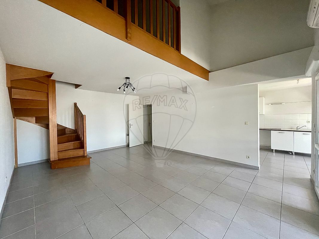 Apartment for sale, 4 rooms - Nîmes 30000