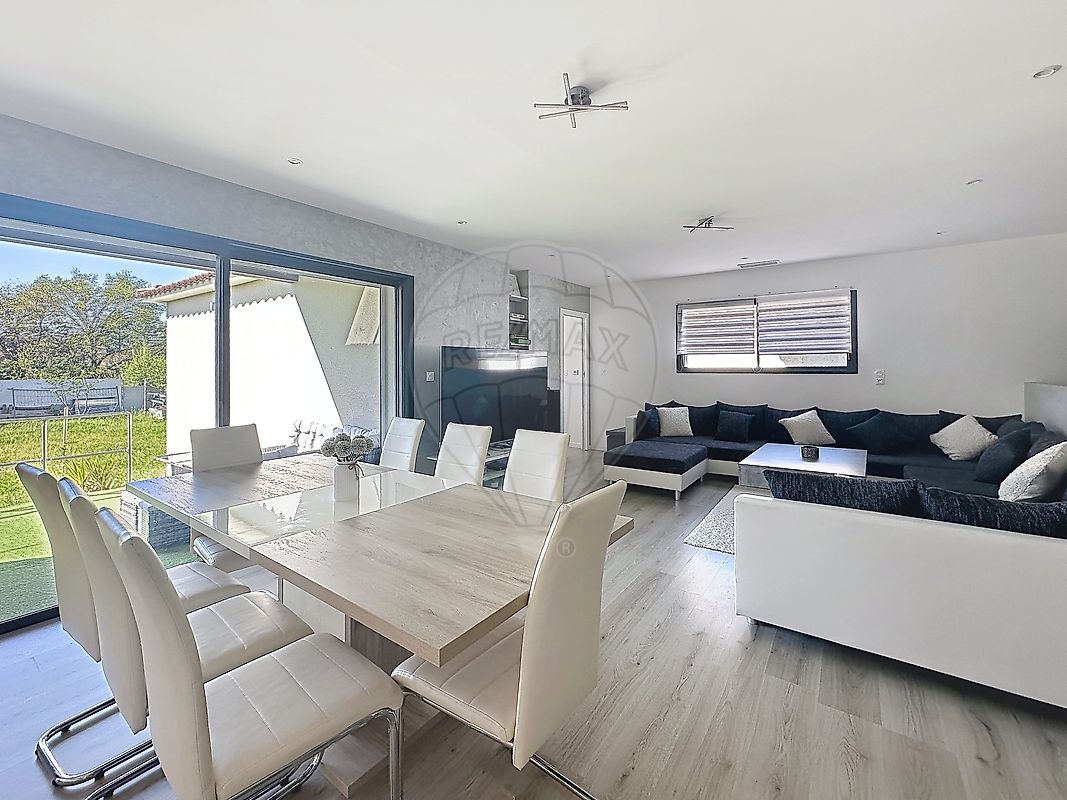 Maison à vendre, 7 pièces - Saint-Geniès-de-Malgoirès 30190