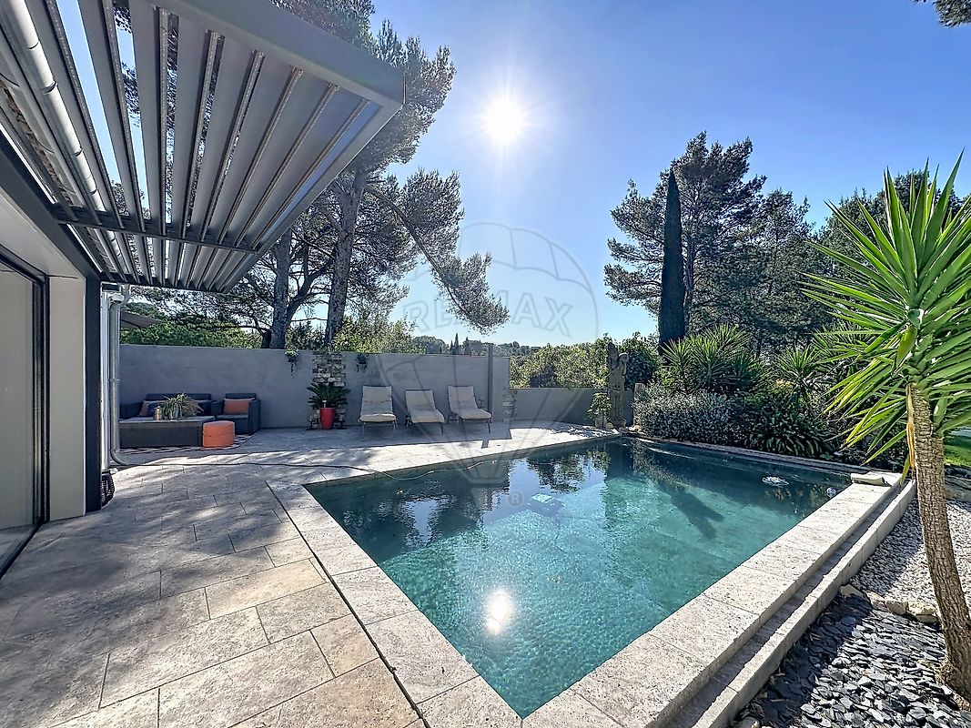 Maison à vendre, 6 pièces - Nîmes 30000