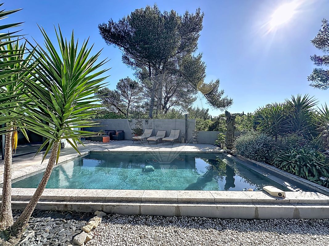 Maison à vendre, 6 pièces - Nîmes 30000