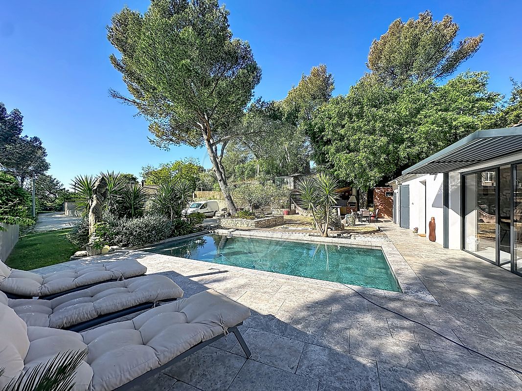 Maison à vendre, 6 pièces - Nîmes 30000