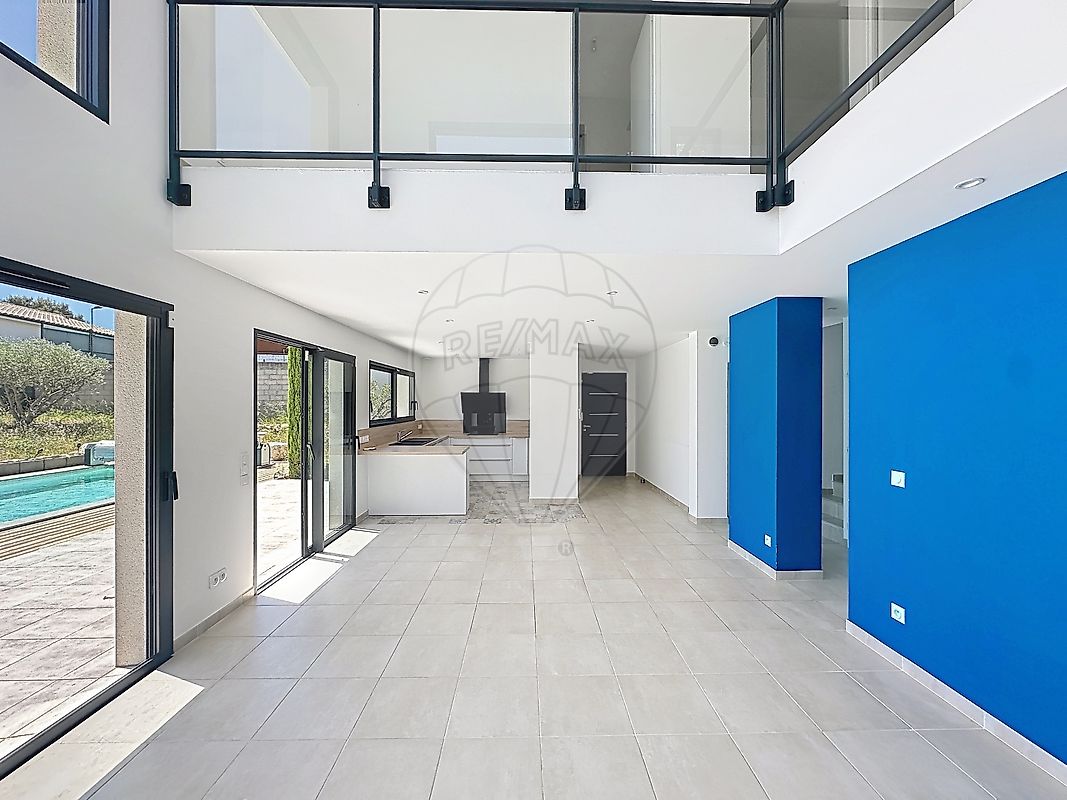 Maison à vendre, 5 pièces - Nîmes 30900
