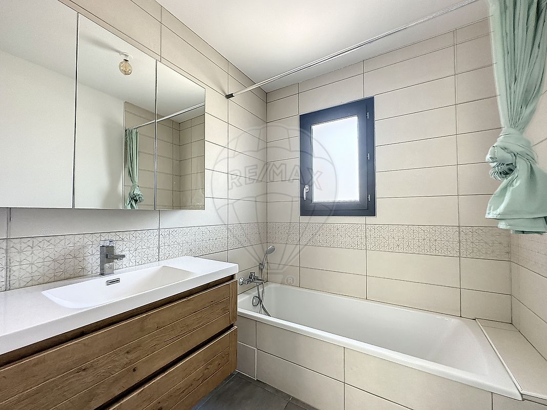 Maison à vendre, 5 pièces - Nîmes 30900
