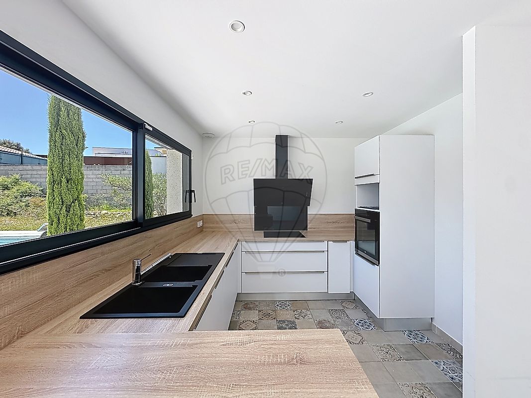 Maison à vendre, 5 pièces - Nîmes 30900