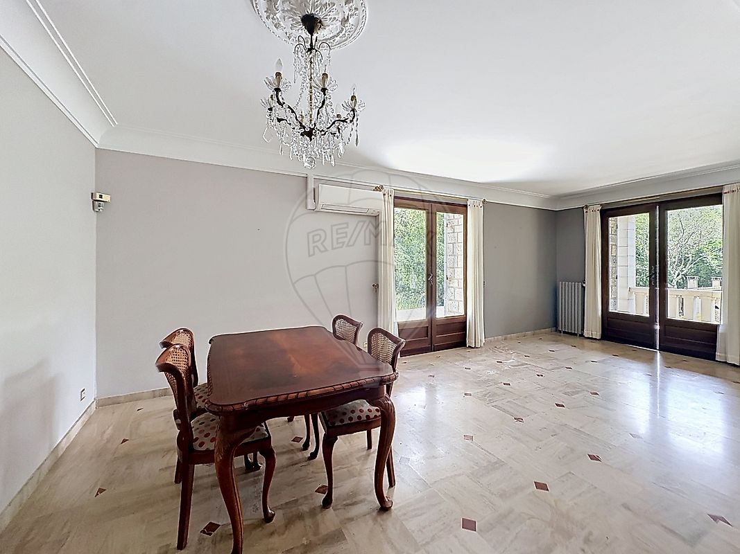 Maison à vendre, 8 pièces - Sainte-Anastasie 30190