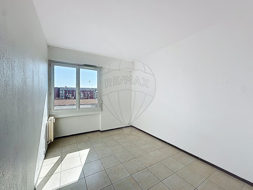 Appartement à vendre, 2 pièces - Nîmes 30000