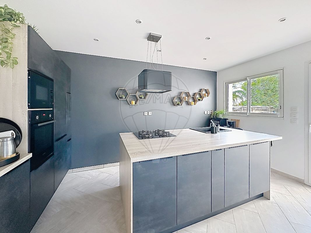 Maison à vendre, 7 pièces - Aimargues 30470