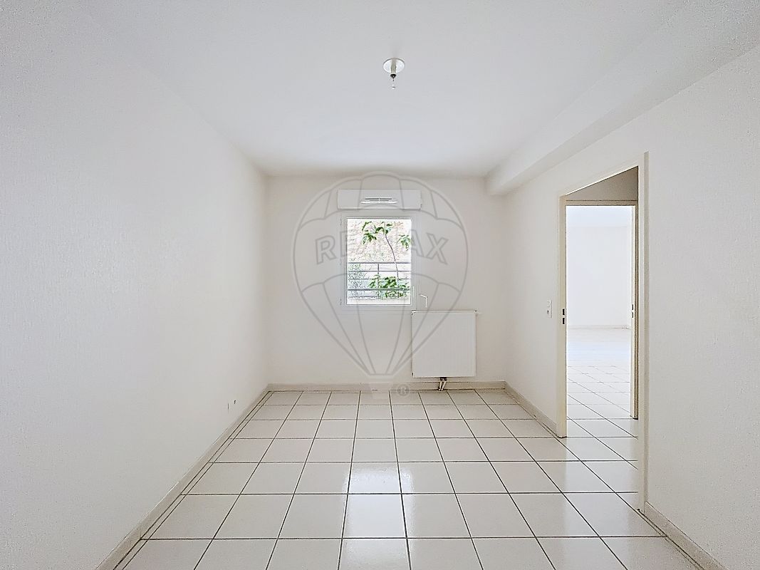 Appartement à vendre, 2 pièces - Nîmes 30900