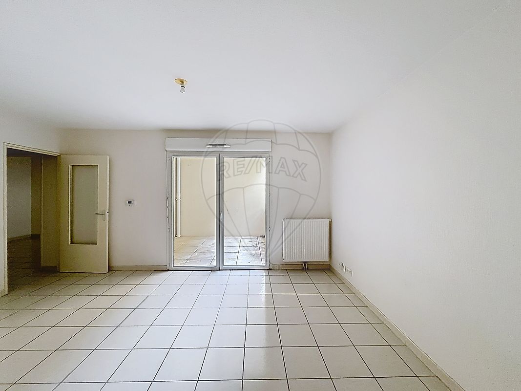 Appartement à vendre, 2 pièces - Nîmes 30900