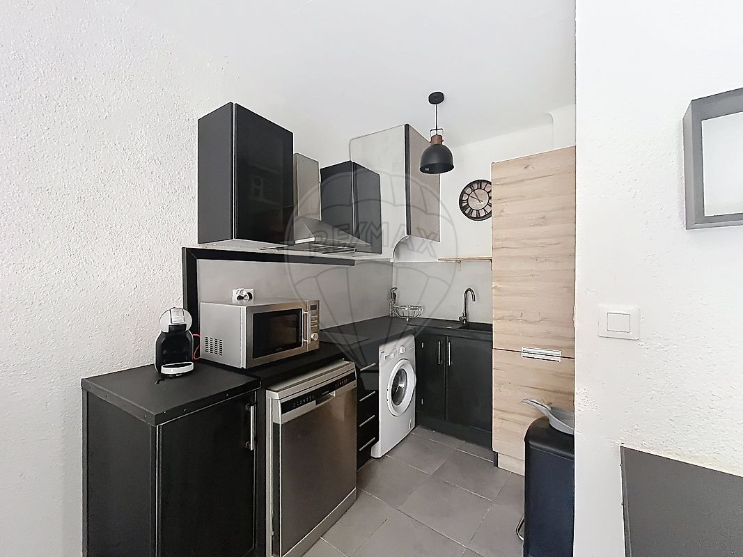 Appartement à louer, 1 pièce - Nîmes 30000
