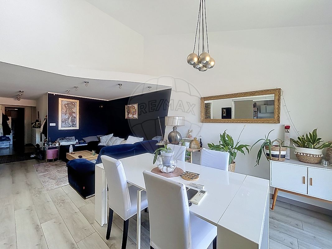 Appartement à louer, 4 pièces - Nîmes 30900