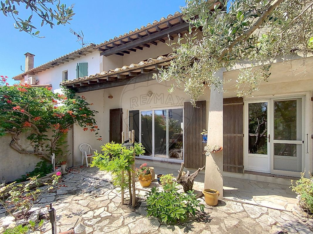 Maison à vendre, 6 pièces - Saintes-Maries-de-la-Mer 13460