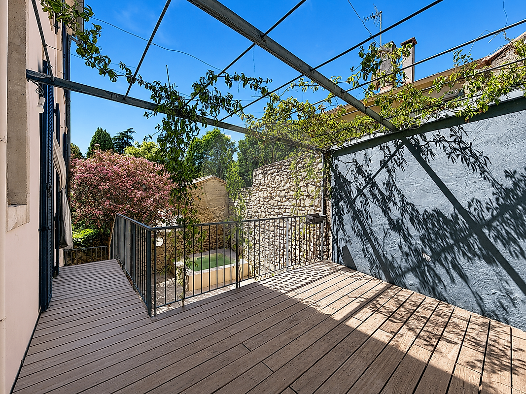 Maison à vendre, 8 pièces - Nîmes 30000