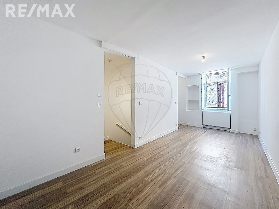 Maison à vendre, 4 pièces - Nîmes 30000