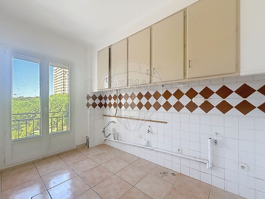 Appartement à vendre, 2 pièces - Nîmes 30900