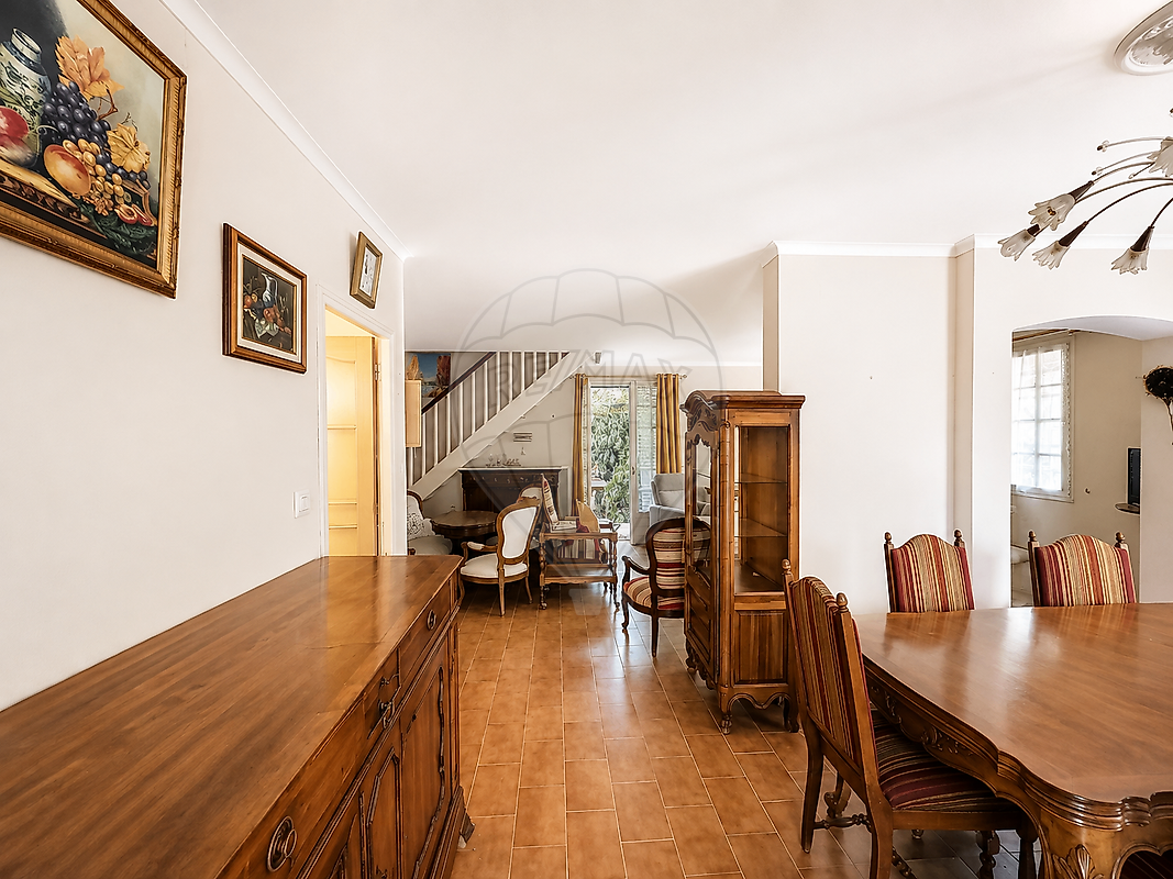Maison à vendre, 8 pièces - Nîmes 30000