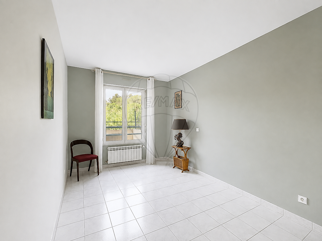 Apartment for sale, 3 rooms - Nîmes 30900