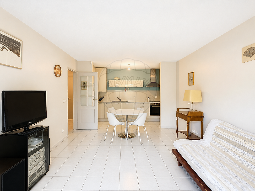 Apartment for sale, 3 rooms - Nîmes 30900