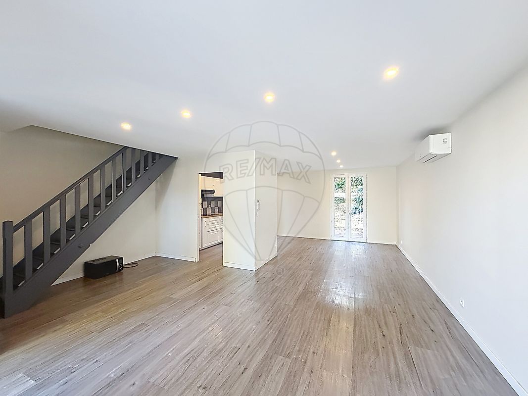 Maison à vendre, 4 pièces - Nîmes 30900