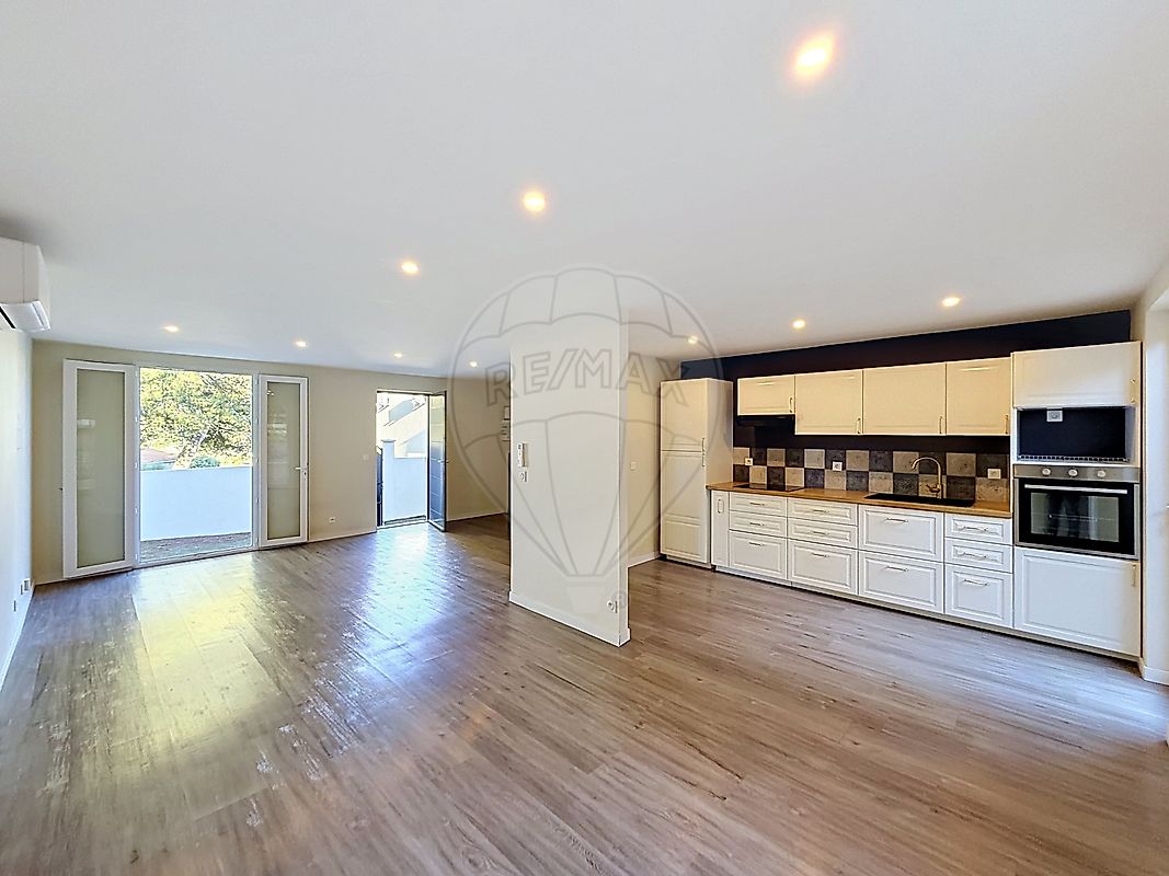 Maison à vendre, 4 pièces - Nîmes 30900