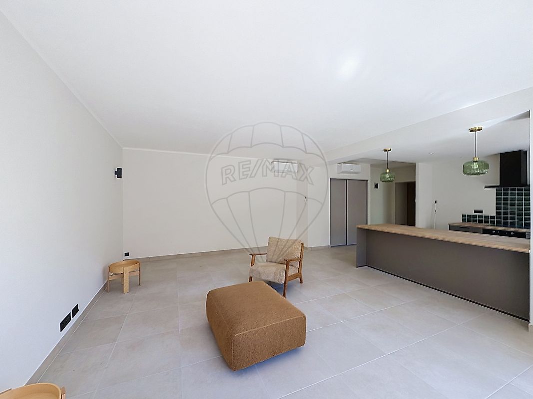 Maison à vendre, 5 pièces - Nîmes 30000