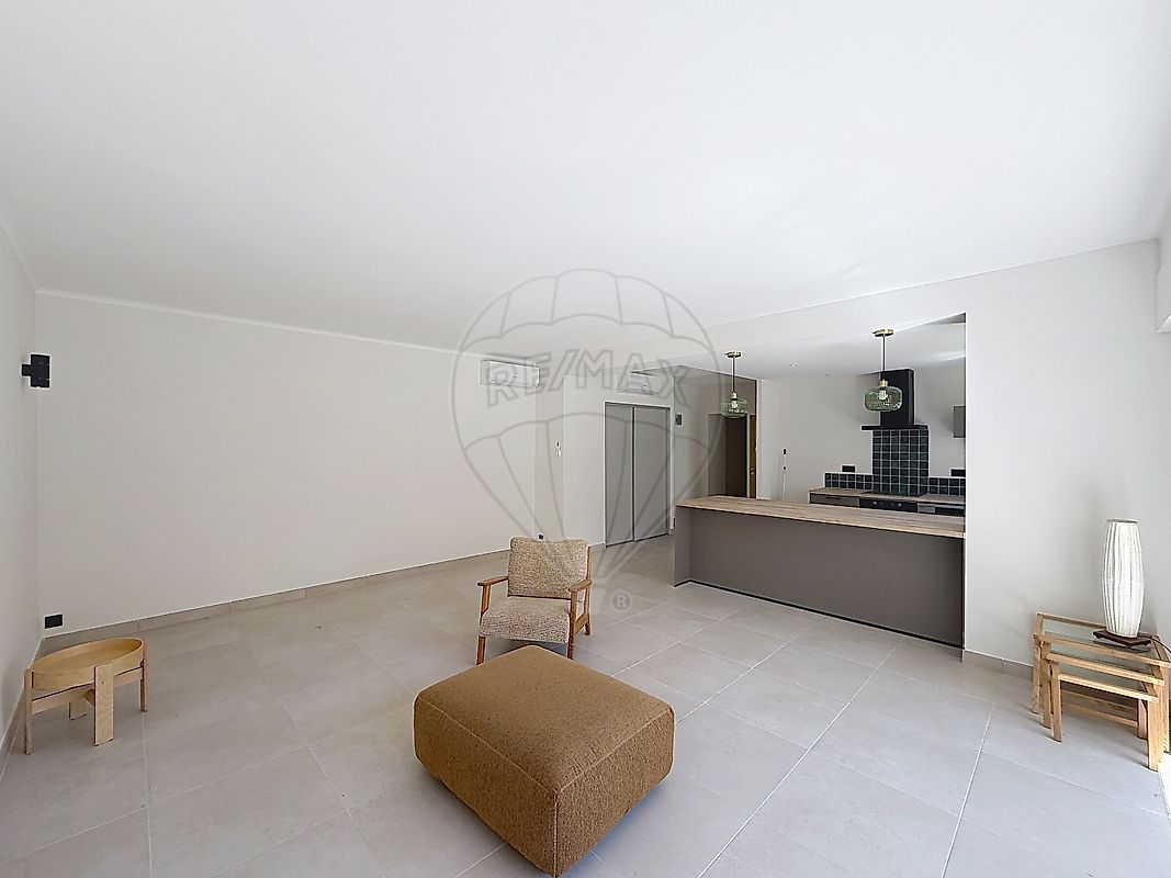 Maison à vendre, 5 pièces - Nîmes 30000