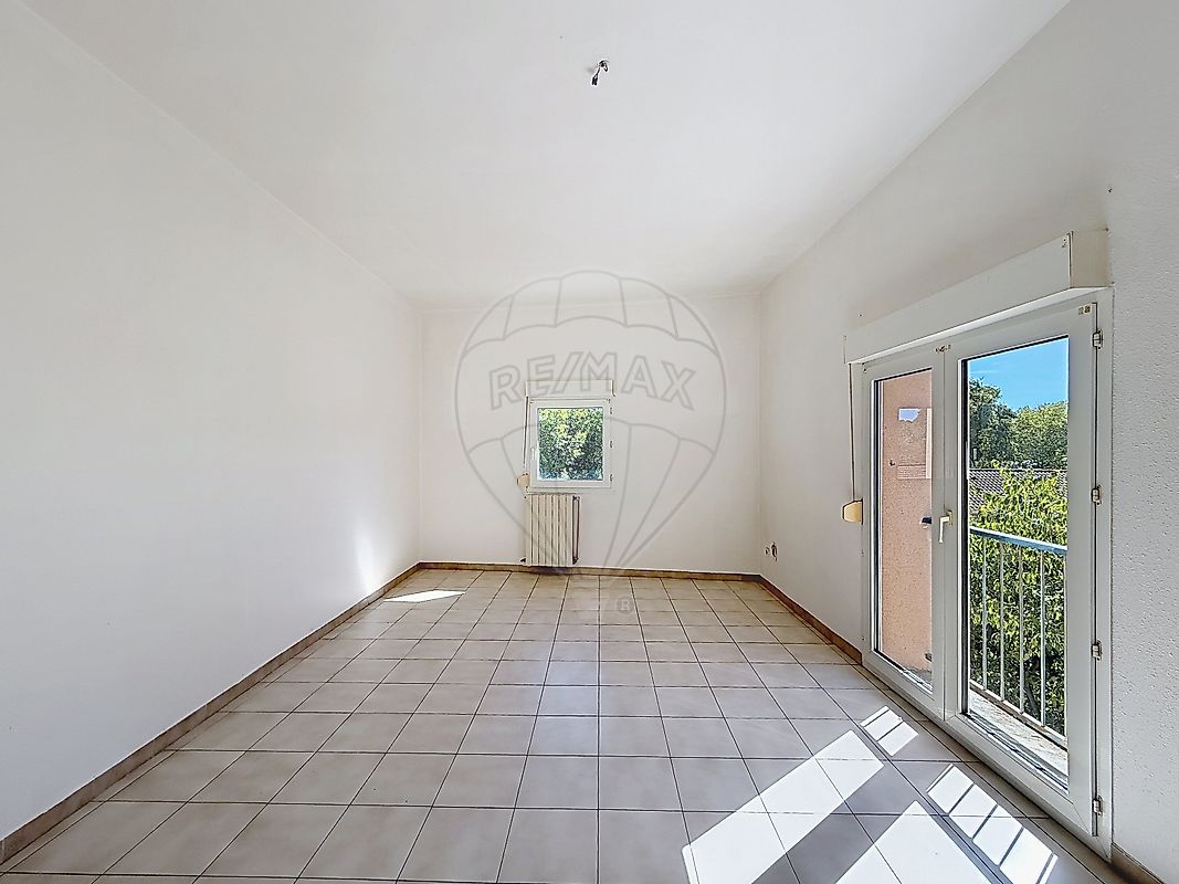 Appartement à vendre, 3 pièces - Nîmes 30000