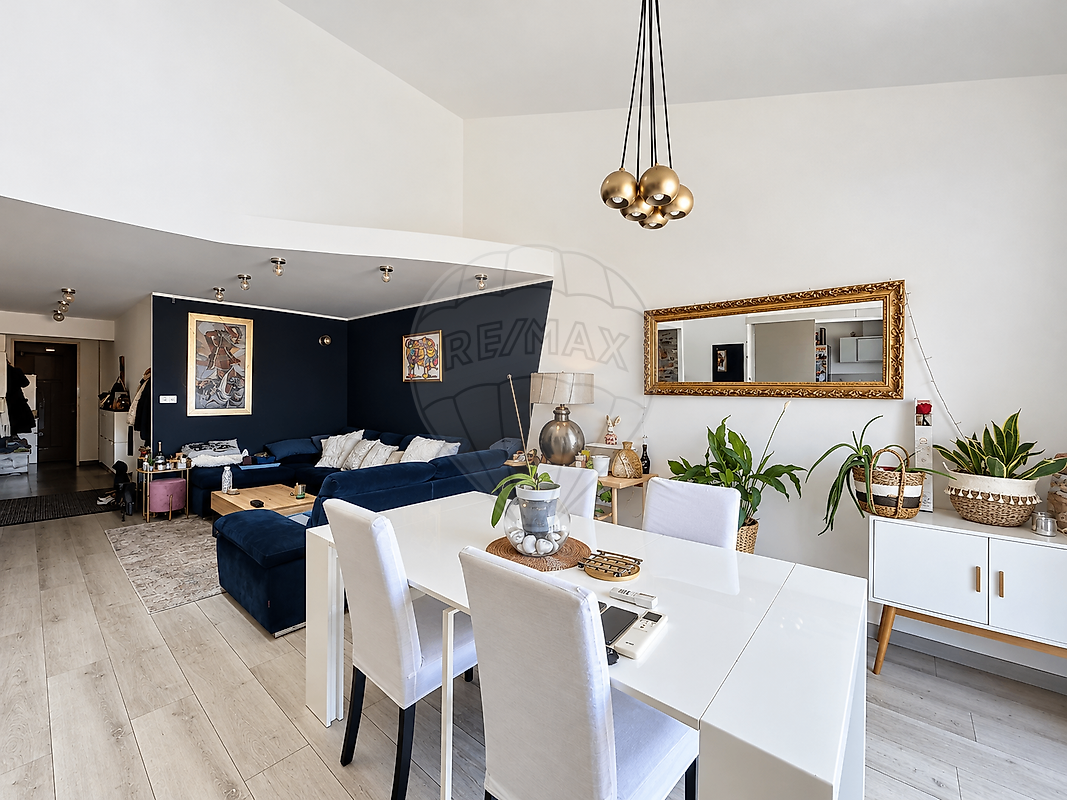 Appartement 100 m² · à Nîmes · 100 m² · 242 000 €