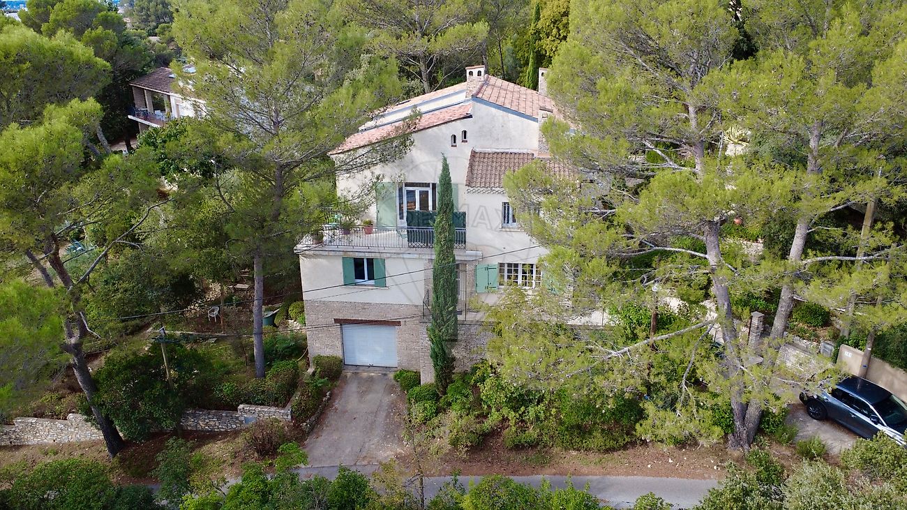 Maison à vendre, 7 pièces - Nîmes 30000