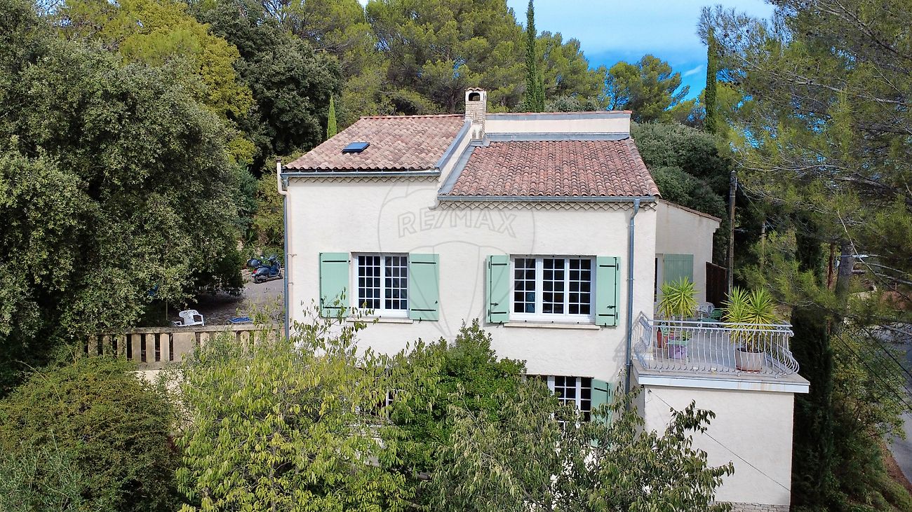 Maison à vendre, 7 pièces - Nîmes 30000