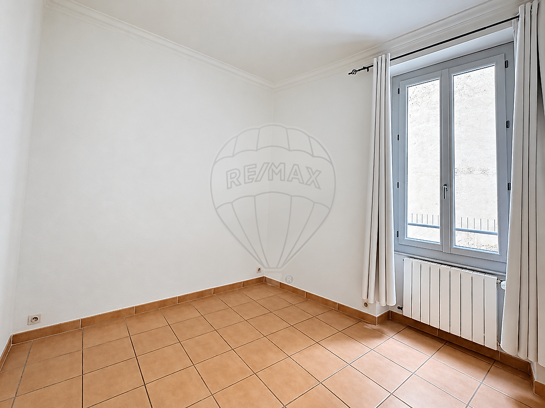 Appartement à louer, 3 pièces - Nîmes 30000