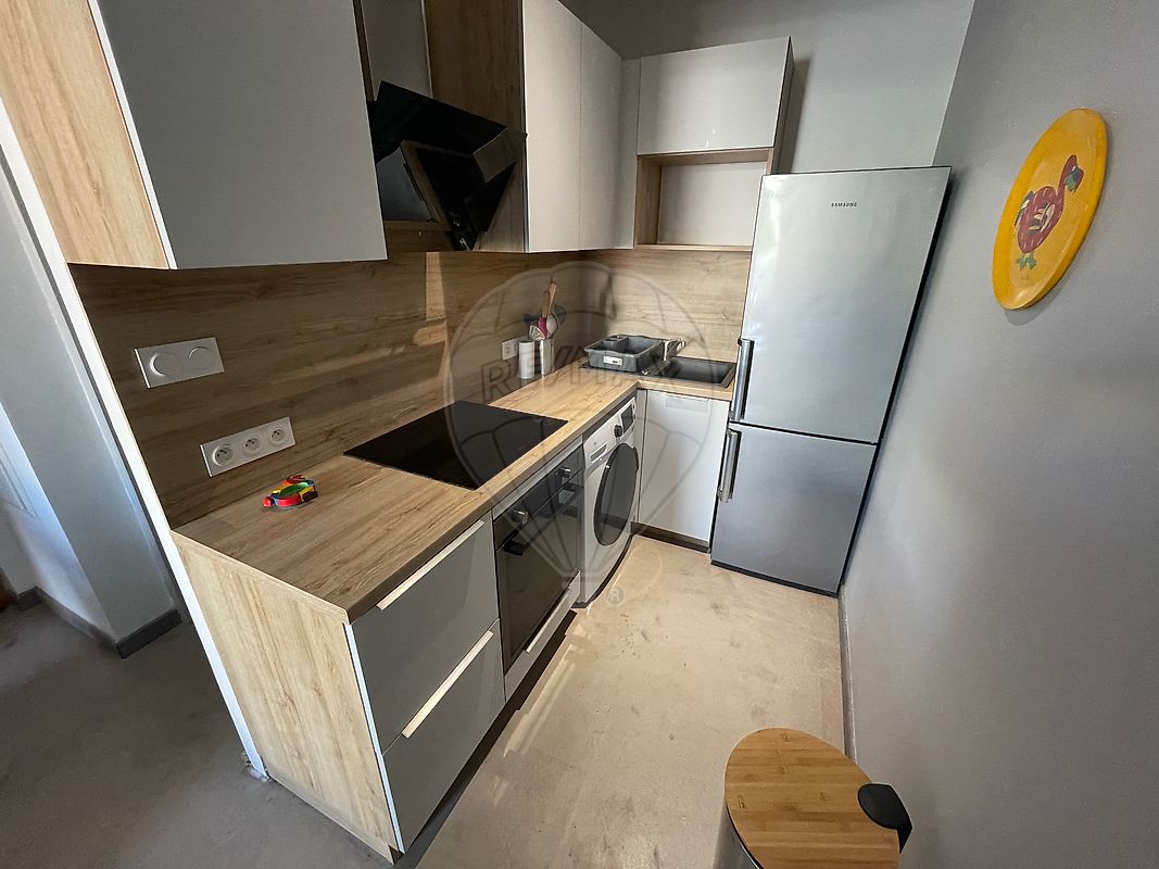 Appartement à louer, 2 pièces - Nîmes 30900