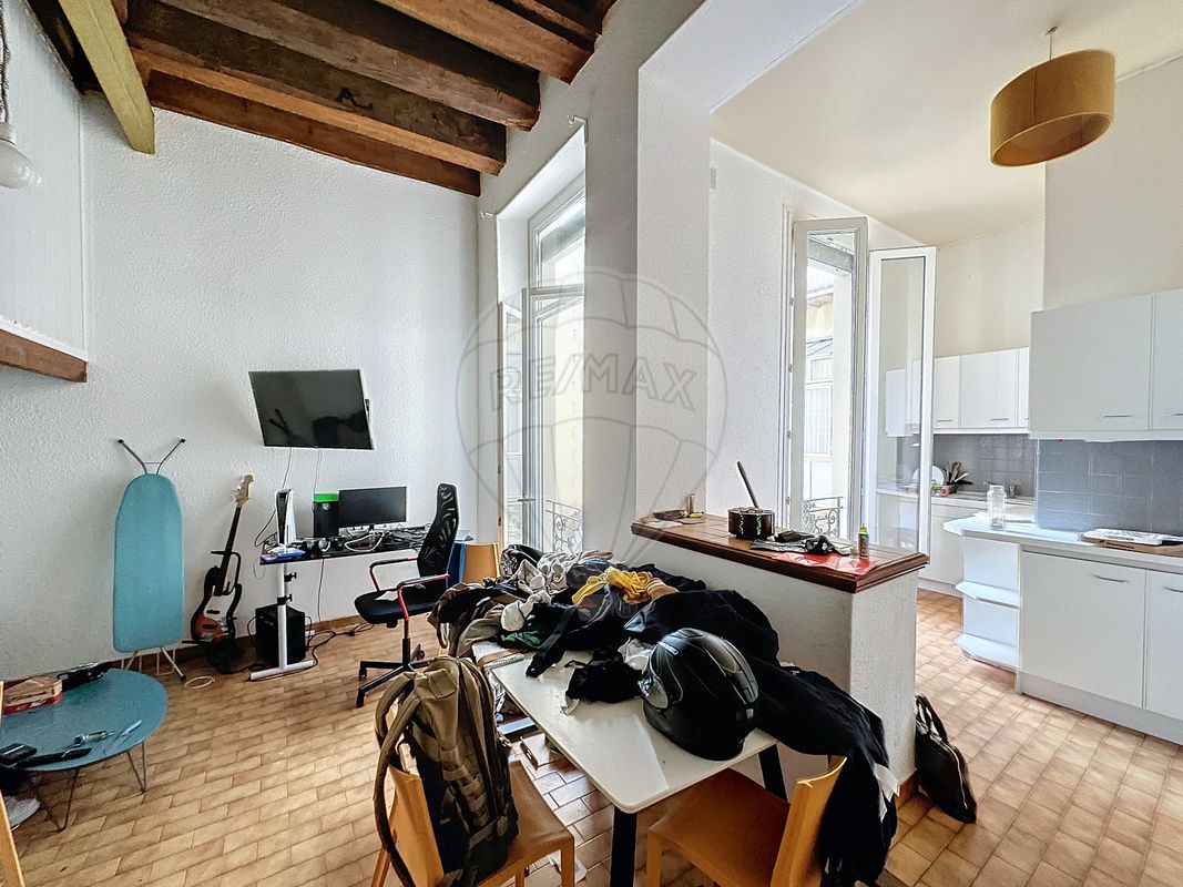 Apartment for sale, 2 rooms - Nîmes 30000